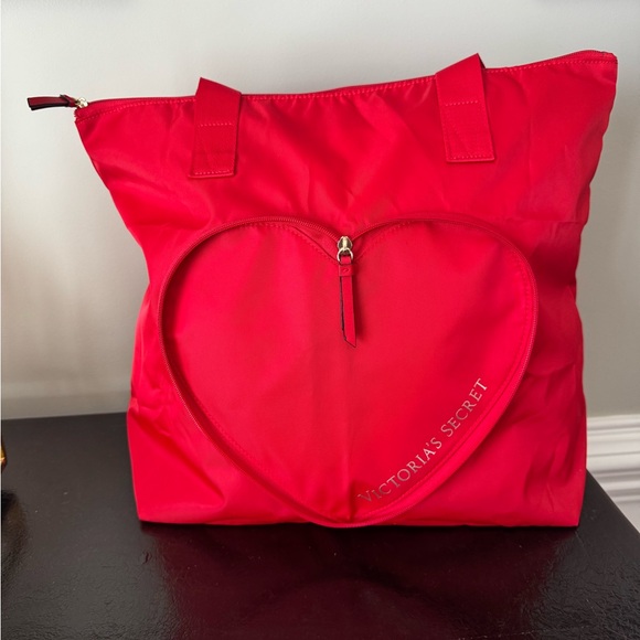 Victoria’s Secret NWT Packable Tote & Floral “Bombshell” Scarf - Picture 8 of 11